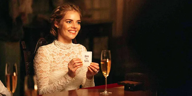 Sinopsis 'READY OR NOT', Petak Umpet Berdarah Pengantin Baru