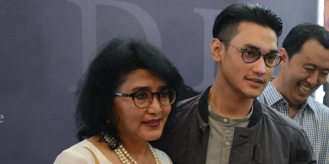 Soal Kedekatan Dengan Rossa, Ini Kata Ibunda Afgan