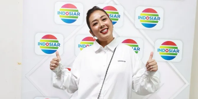 Soimah Banggakan Selfi Yamma di Panggung Dangdut Academy 7