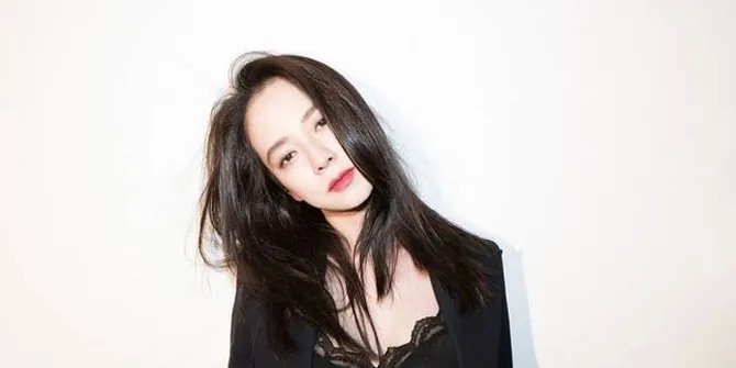 Song Ji Hyo Tampilkan Banyak Misteri di Film Horror 'INTRUDER', Berani Nonton?