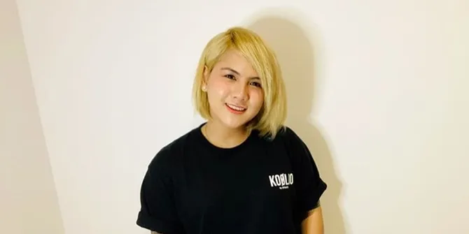 Suaranya Berubah Karena Suntik Hormon, Evelyn: Kalau Marah Jadi Kayak Bapak-Bapak