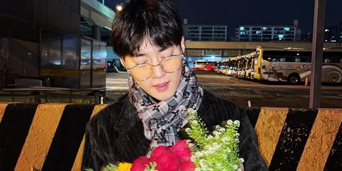 SUHO EXO Berpartisipasi dalam Penulisan Lirik di Mini Album 'GREY SUIT'