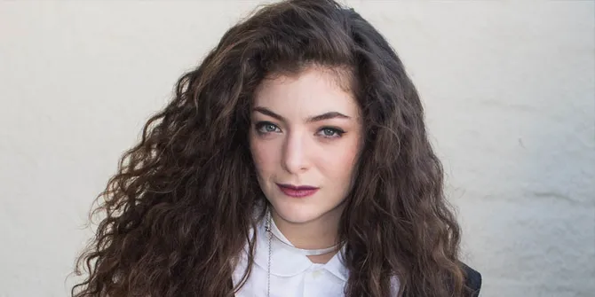 Sukses Bermusik di Usia Muda, Lorde Bagikan Rahasianya!