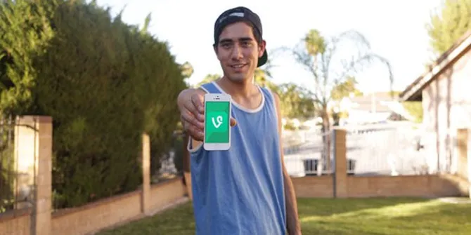 Sulap Modern Dari Zach King Yang Bikin Bengong Sudah Tahu | sulap modern dari zach king yang bikin bengong sudah tahu Sulap Modern Dari Zach King Yang Bikin Bengong Sudah Tahu | sulap modern dari zach king yang bikin bengong sudah tahu