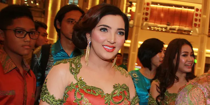 Sungkem Sebelum Melahirkan, Ashanty Banjir Air Mata
