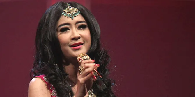Susul Mantan, Uut Permatasari Ingin Nikah Akhir 2013 