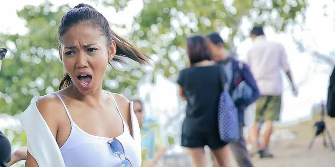 Syuting Film Musikal, Shanty Bingung Cari Tempat Pipis