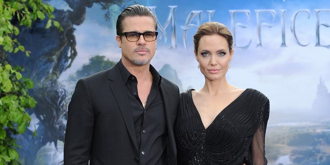 Syuting Jarak Jauh, Angelina Jolie - Brad Pitt Tulis Surat 