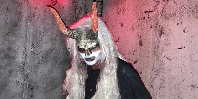 Tak Hanya Masyarakat Biasa, Para Artis Tanah Air Diajak Ikut Rasakan Kengerian Wahana Jurnal Risa Rumah Sandekala