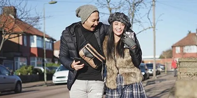 Tak Jadi Cerai, Dewi Perssik Akhirnya Baikan dan Kembali Pajang Foto Mesra dengan Angga Wijaya