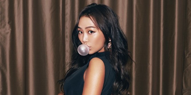 Tanpa Make-up, Hyorin Sistar Selfie Bareng Ibunya Yang 