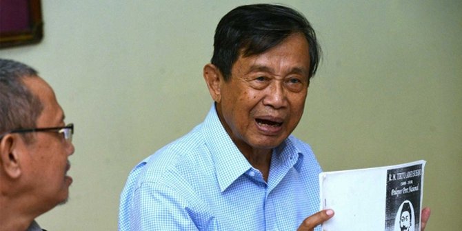 'Teman Hidup', Ini Alasan Ajip Rosidi Ingin Nikahi Nani Wijaya