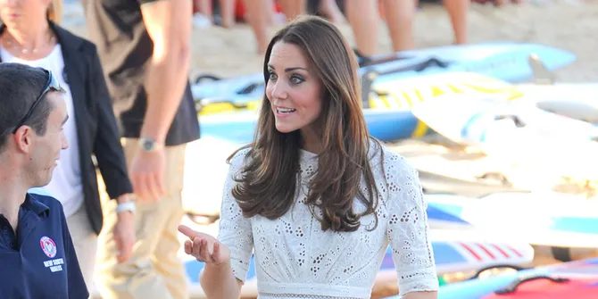 Trauma Rok Terbang, Pantat Kate Middleton Dapat Kawalan Khusus