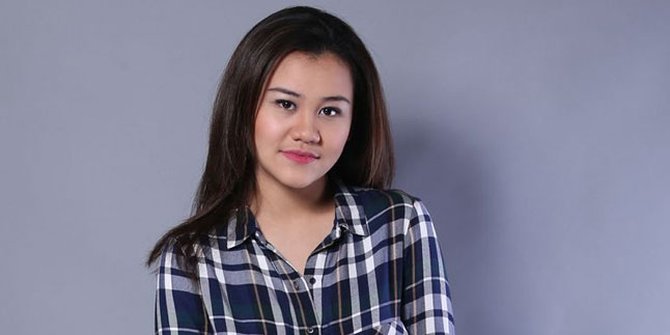 Unggah Foto Mesra, Tangan Pacar Aaliyah Massaid Bikin ...