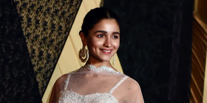Ungkap 'I Love You' ke Ranbir Kapoor, Alia Bhatt: Itu Bukan Pernyataan Cinta