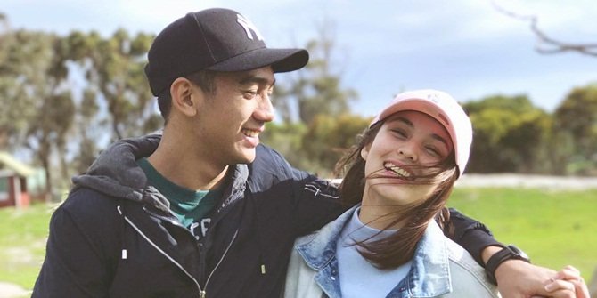 Ungkap Rasa Sayang, Chelsea Islan & Daffa Wardhana Saling Tulis Kalimat Romantis!