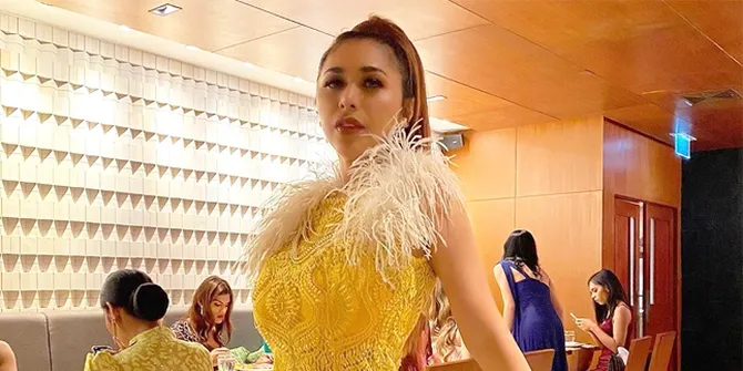 'Until Tomorrow' Challenge, Gebby Vesta Unggah Foto Masa Gadis Saat Dada Masih Belum Tumbuh