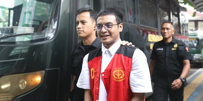 Vadel Badjideh Sebut Kesaksian Fitri Salhuteru Bawa Angin Segar di Persidangan