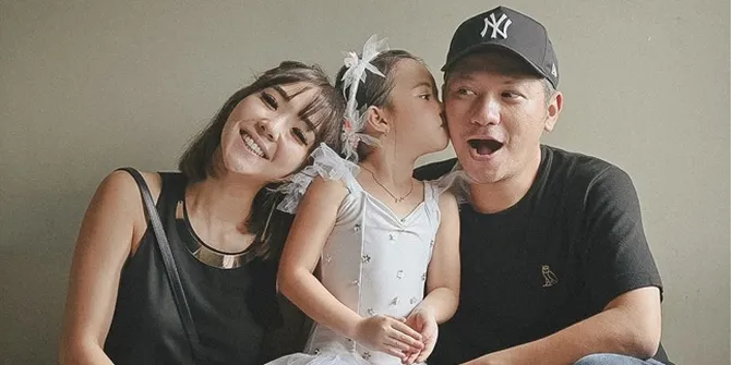Viral Mantan Kru TV Ungkap Ada Pasangan Seleb Aslinya Nggak Harmonis, Gading Marten: Kalau 2 Tahun Lalu Mungkin