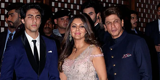 Viral Video Aryan Khan Anak SRK Pesta Halloween Tanpa Masker, Ramai Dihujat Netizen India