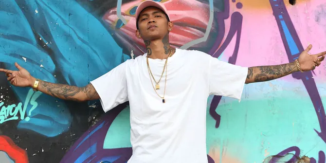 Young Lex, Suka Beri Awkarin Nasihat Tegas