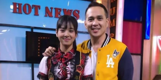 Zee JKT48 Selalu Cemburu Jika Ada Fans Cewek Foto dengan Fadli Akhmad