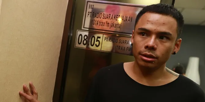 10 Tato Terukir di Tubuh Teza Sumendra, Apa Arti dan Maknanya?