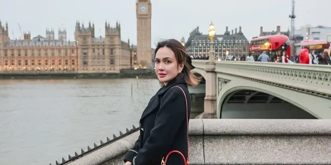 13 Potret Shandy Aulia Liburan ke Luar Negeri 2025, Terbaru Spanyol