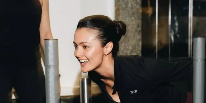 7 Potret Aktris Amanda Rawles Antusias Ikut HYROX
