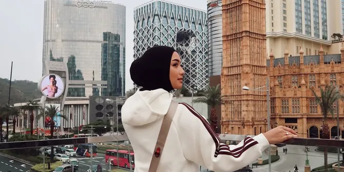 7 Potret Citra Kirana Liburan ke Macau Bareng Suami dan Anak, Tampil Kompak Sekeluarga