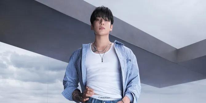 7 Potret Jungkook di Pemotretan Terbaru dengan Calvin Klein, Pancarkan Aura Berani