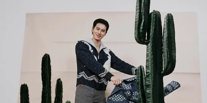 7 Potret Lee Chae Min Tampil Elegan dalam Pemotretan Eksklusif Bareng Brand Mewah