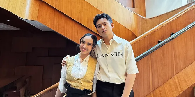 7 Potret Randy Martin Rayakan Ultah Bareng Lyodra di Luar Negeri, Tampil Serasi