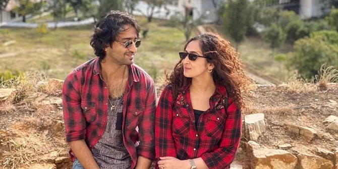 8 FOTO Kemesraan Shaheer Sheikh dan Ruchikaa Kapoor Usai Nikah, Romantis Travelling Bersama
