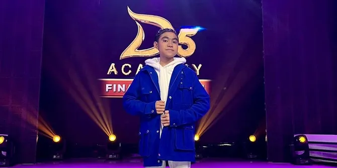 8 Potret Eby D’Academy 5 yang Selalu Tampil Memukau Juri, Ternyata Ini Rahasianya