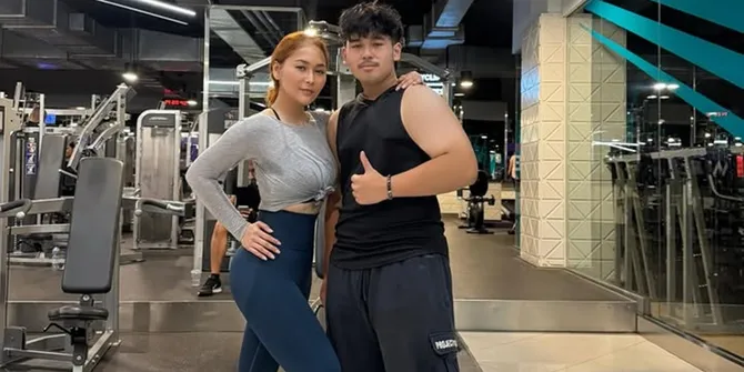 8 Potret Inul Daratista Ngegym Bareng Anak, Sebut si Brondong