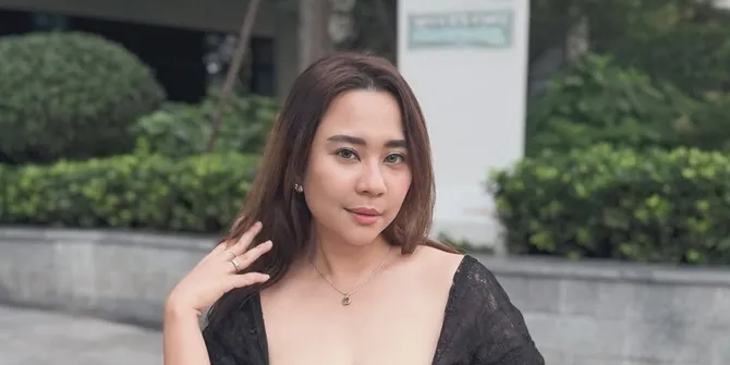 8 Potret Kamar di Rumah Chikita Meidy dengan Gaya Modern, Bikin Betah Banget Goler-Goler Lama