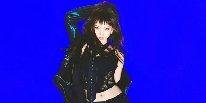 8 Potret Karina dan Ningning aespa Tampil Punk Rock di Teaser Rich Man