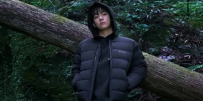 8 Potret V BTS Jadi Anak Gunung, Pesona Tampan dan Alam Dipadukan Begitu Sempurna