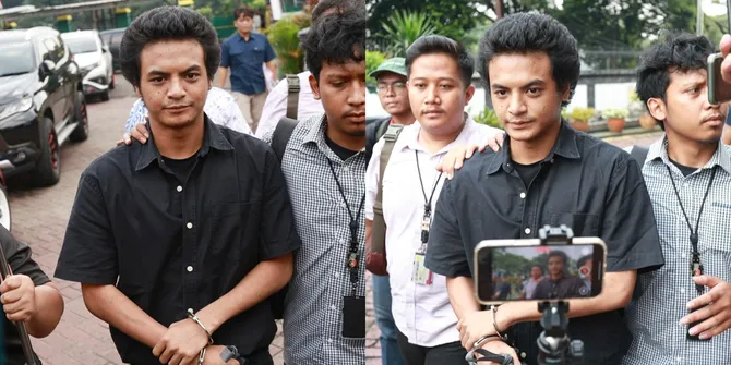 8 Potret Vadel Badjideh Siap Hadapi Sidang, Pengacara Sebut Berharap Bisa Bertemu Nikita Mirzani