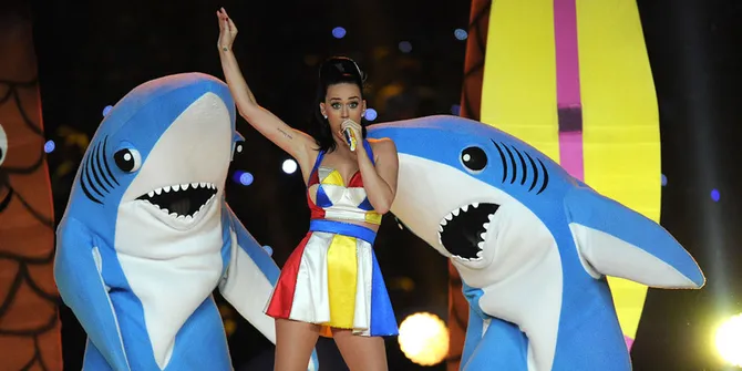 9 Penampilan Super Bowl Yang Tak Terlupakan