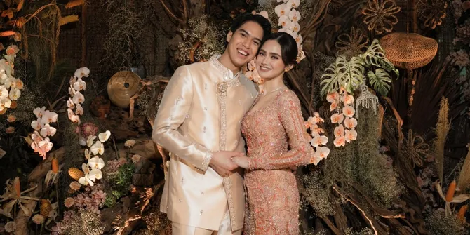 Adu Kebaya Syifa Hadju vs Alyssa Daguise: Team Terracotta Hangat atau Pink Elegan?