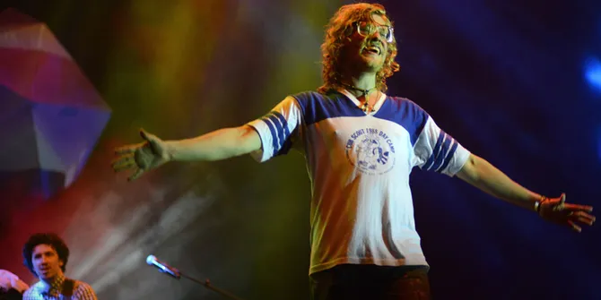Allen Stone Goyang Panggung CLEAR JJF 2014