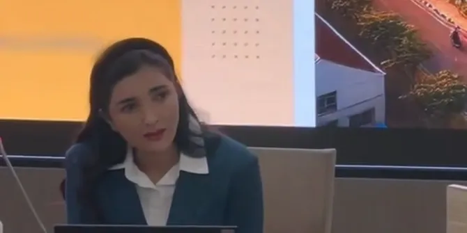 Ashanty Dinyatakan Lulus Ujian S-3 di Unair, Nangis Terharu