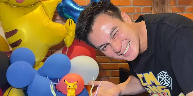Baim Wong dan Paula Verhoeven Kompak Rayakan Ultah Kenzo di Sekolah