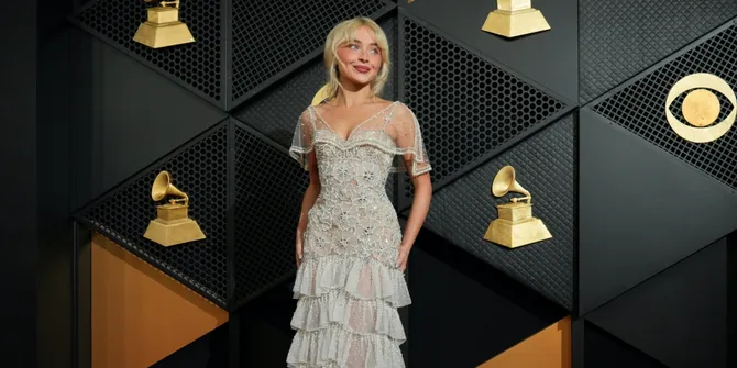 Best & Worst Dress di Red Carpet Grammy Awards 2026, Ada Sabrina Carpenter - Chappell Roan