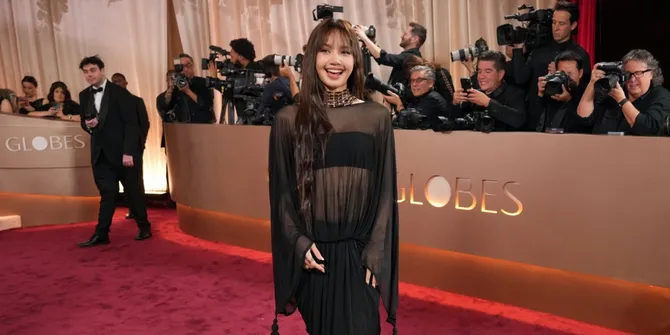 Cantiknya Lisa BLACKPINK di Red Carpet Golden Globes Awards 2026