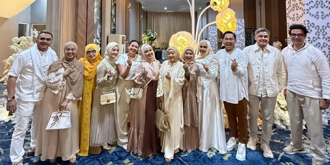Cici Paramida - Ikke Nurjanah, Pedangdut Senior Buka Bersama di Ultah Anak Iyeth Bustami