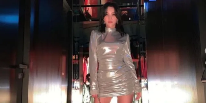 Curi Perhatian! Kumpulan Potret Kece Idol Soyeon (G)I-DLE Ketika Memakai Dress