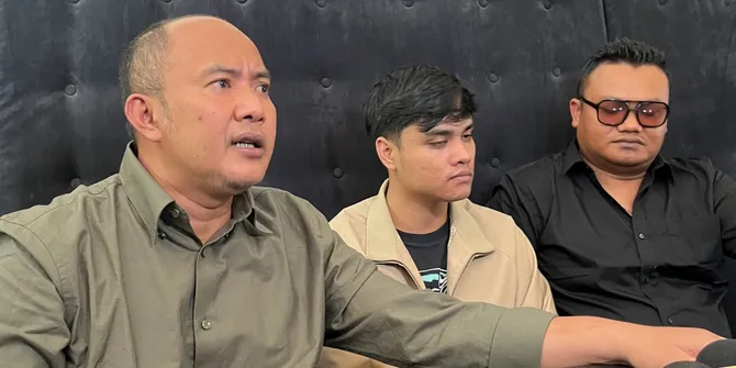 Denada Beberkan Bukti Transfer Uang Kuliah, Pengacara Ressa Rosano Beri Tanggapan